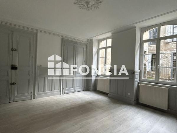 Location Appartement 2 pièces 48.47 m² - 11 RUE ROCHAMBEAU Agen 47000