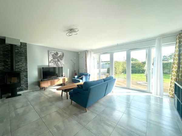 Maison de 6 pièce(s) 132 m2 €610 000 ** - Référence 7117