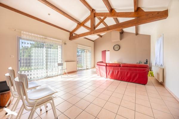 Maison à vendre |  Le Poiré-sur-Vie |  6 pièces | 107 m²