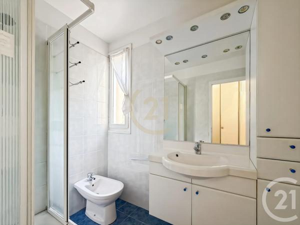 Appartement F3 à vendre  3 pièces - 65,79 m 2   L ILE ROUSSE  - 202