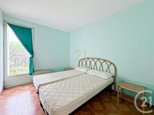 Appartement F3 à vendre  3 pièces - 65,79 m 2   L ILE ROUSSE  - 202