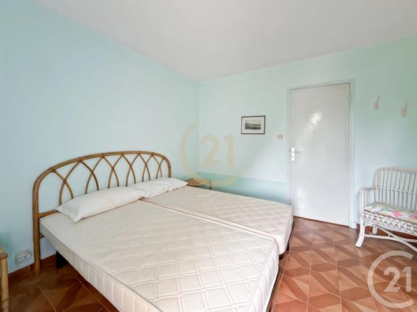 Appartement F3 à vendre  3 pièces - 65,79 m 2   L ILE ROUSSE  - 202