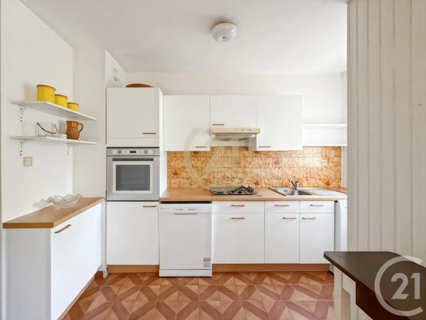 Appartement F3 à vendre  3 pièces - 65,79 m 2   L ILE ROUSSE  - 202