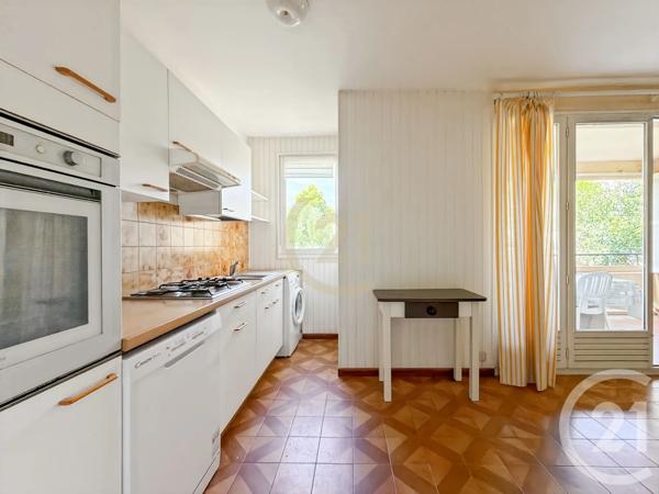 Appartement F3 à vendre  3 pièces - 65,79 m 2   L ILE ROUSSE  - 202