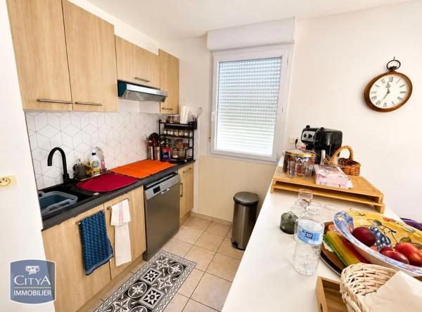 Appartement à louer 3 pièces 55.88m² Gaillac (81600)