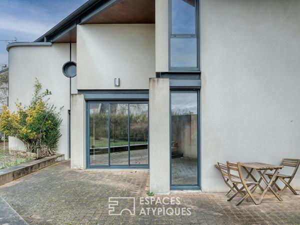 Duplex contemporain avec jardin