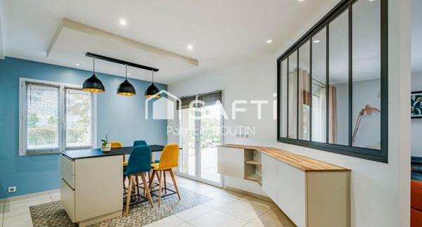 PAVILLON + DEPENDANCE AMENAGEE : 7 CHAMBRES, CAVE ET GARAGE A AIFFRES