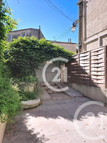 Maison à vendre  4 pièces - 121,89 m2 ARLES - 13