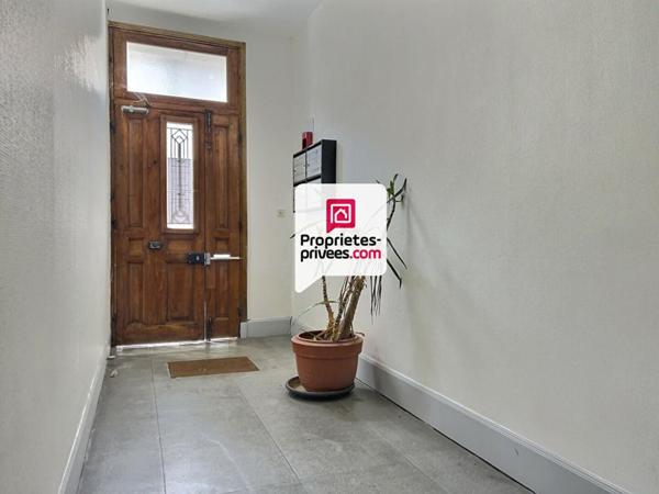 Bel appartement T2 bis/T3 d'env. 61,1 m² situé en centre-ville de PERIGUEUX (24000)