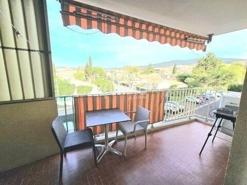Appartement 3 pièces, terrasses, cave et parking