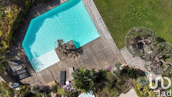 Maison d’architecte 9 pièces de 300 m² à Ollioules (83190)