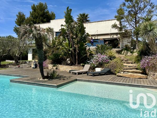 Maison d’architecte 9 pièces de 300 m² à Ollioules (83190)