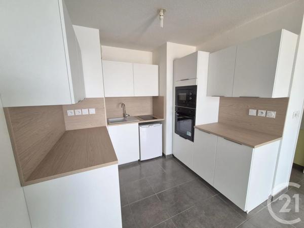 Appartement T2 à vendre  2 pièces - 43 m 2   OULLINS  - 69