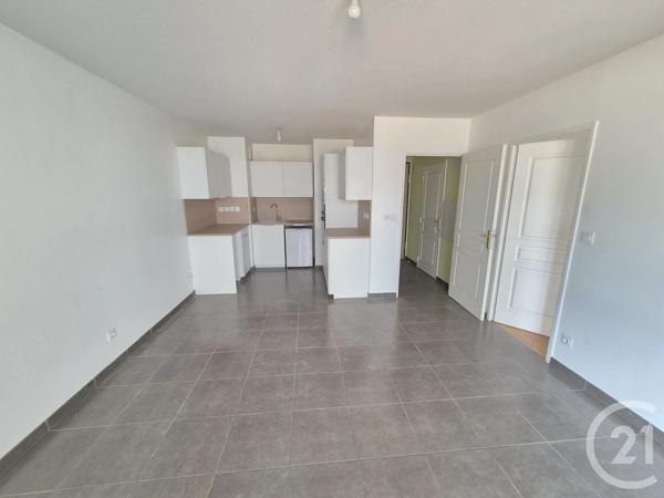 Appartement T2 à vendre  2 pièces - 43 m 2   OULLINS  - 69