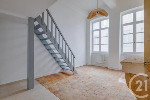 Appartement T2 à vendre  2 pièces - 43 m 2   OULLINS  - 69
