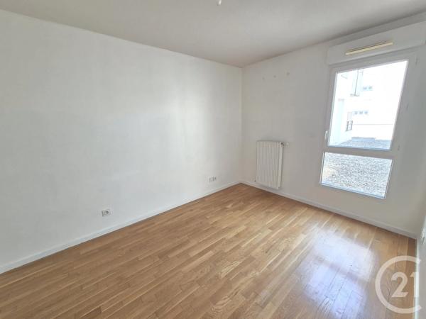 Appartement T2 à vendre  2 pièces - 43 m 2   OULLINS  - 69