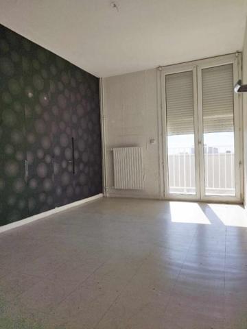 Appartement Port De Bouc 3 pièce(s) 65 m2 environ AVEC Balcon
