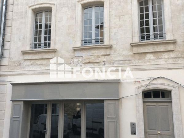 Location Studio 25.3 m² - 74 RUE BONNETERIE Avignon 84000