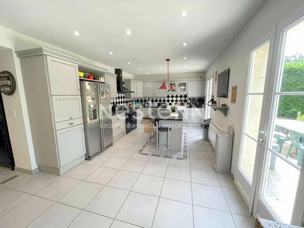 A vendre - Maison Chaumont En Vexin - 5 chambres / 220 m² habitables / 1000 m² terrain