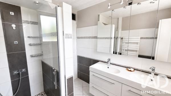 Maison à vendre 7 pièces 166,08 m² Échirolles