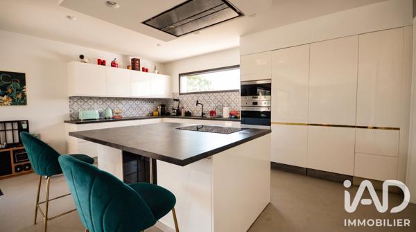 Maison à vendre 7 pièces 166 m² Crozet