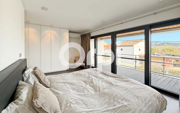 Maison à vendre    8 pièces •  Ruoms