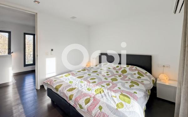 Maison à vendre    8 pièces •  Ruoms