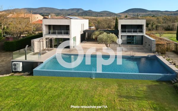 Maison à vendre    8 pièces •  Ruoms