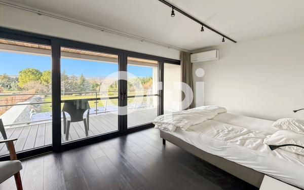 Maison à vendre    8 pièces •  Ruoms