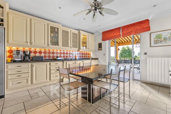 Propriété Familiale avec piscine BIOT / VALBONNE