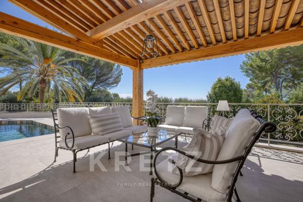 Propriété Familiale avec piscine BIOT / VALBONNE