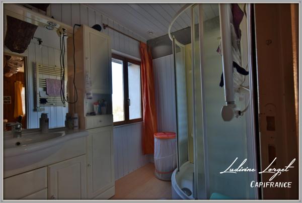 Maison 6 pièces, 4 chambres – 174 m² habitables- grenier- cave-bucher- terrain de 598 m²-dépendance située entre Château-Thierry (15 min), Neuilly-Saint-Front (9 min) et Soissons. Proche A4.