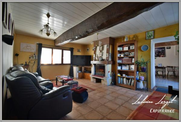 Maison 6 pièces, 4 chambres – 174 m² habitables- grenier- cave-bucher- terrain de 598 m²-dépendance située entre Château-Thierry (15 min), Neuilly-Saint-Front (9 min) et Soissons. Proche A4.