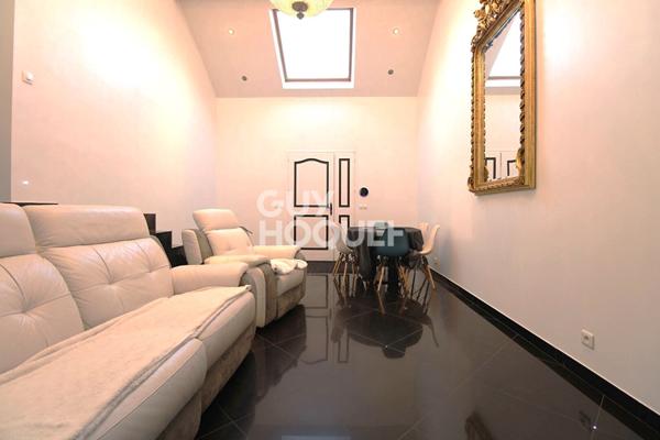 PROCHE BRIE COMTE ROBERT