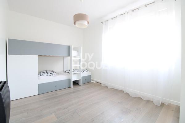 PROCHE BRIE COMTE ROBERT