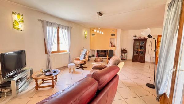 Grande Villa 155 m² p-pied avec piscine sur plus de 1300 m²