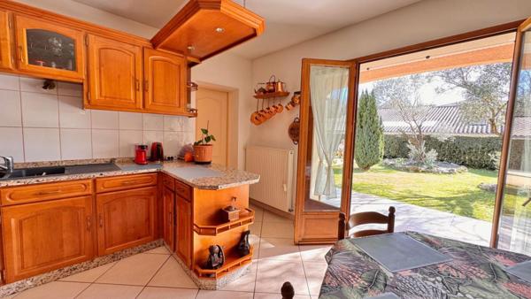 Grande Villa 155 m² p-pied avec piscine sur plus de 1300 m²