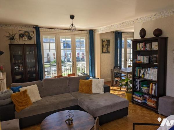 NOYEN SUR SARTHE : Pavillon sur sous-sol et sur terrain 1221 m²