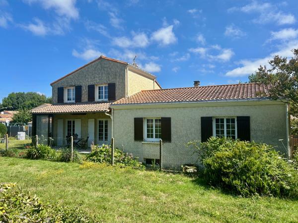 Maison 6 pièces - 145 m² Exclusivité efficity