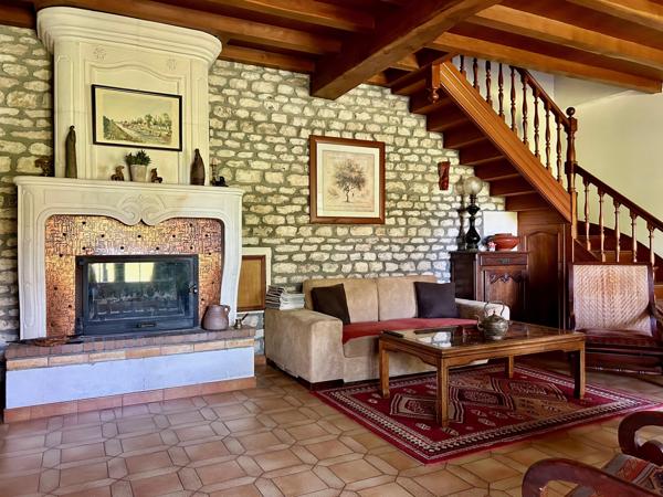 Maison 6 pièces - 145 m² Exclusivité efficity