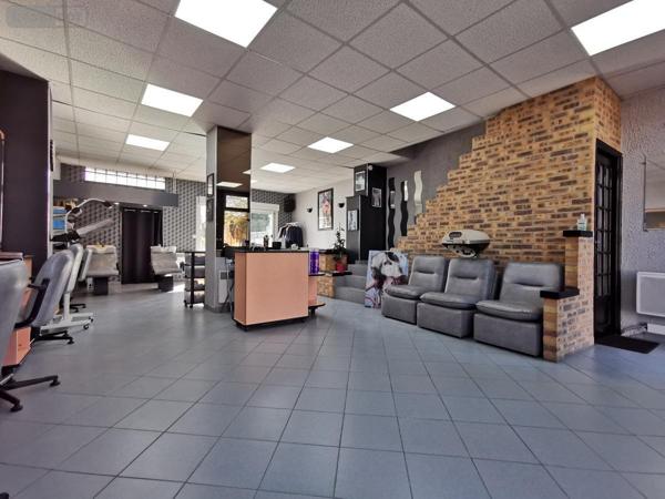 Immeuble à vendre à Raillencourt-Sainte-Olle dans le Nord (59554), ref : 62017-3252
