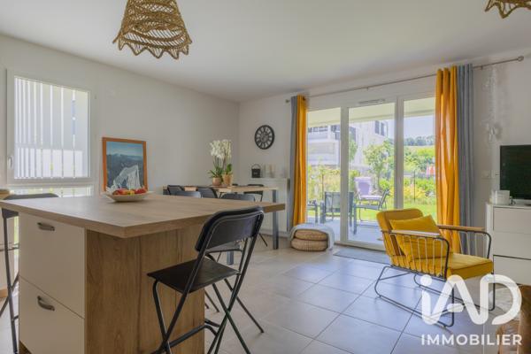Appartement à vendre 4 pièces 85,6 m² Challes-les-Eaux