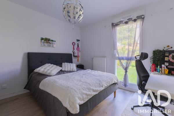 Appartement à vendre 4 pièces 85,6 m² Challes-les-Eaux