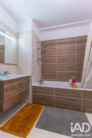 Appartement à vendre 4 pièces 85,6 m² Challes-les-Eaux