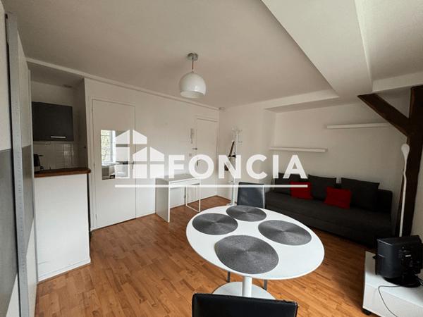 Location Studio meublé 19.27 m² - 65 RUE DES CHARRETIERS Orleans 45000