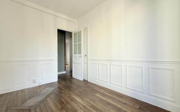Appartement à vendre    3 pièces • 39,91 m2 Vanves