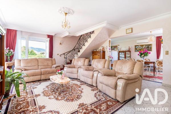 Maison à vendre 5 pièces 180 m² Mornant