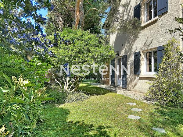 MAISON FAMILIALE DE 145 M² ALBIGNY-SUR-SAÔNE AVEC 4 CHAMBRES AVEC JARDIN PAYSAGÉ ET VÉRANDA