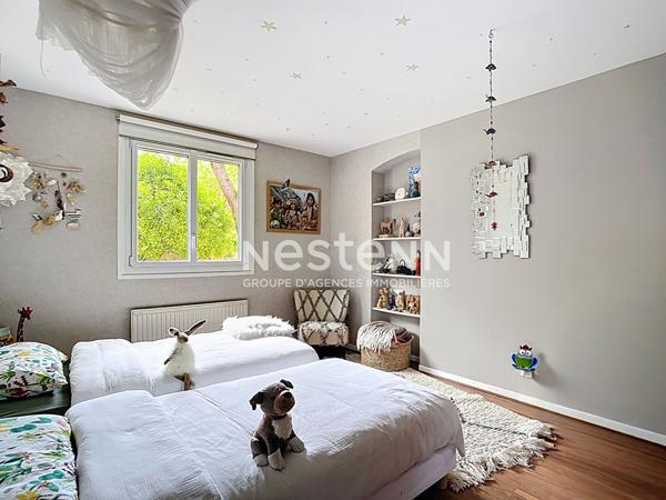 MAISON FAMILIALE DE 145 M² ALBIGNY-SUR-SAÔNE AVEC 4 CHAMBRES AVEC JARDIN PAYSAGÉ ET VÉRANDA