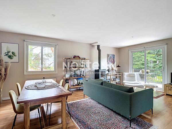 MAISON FAMILIALE DE 145 M² ALBIGNY-SUR-SAÔNE AVEC 4 CHAMBRES AVEC JARDIN PAYSAGÉ ET VÉRANDA